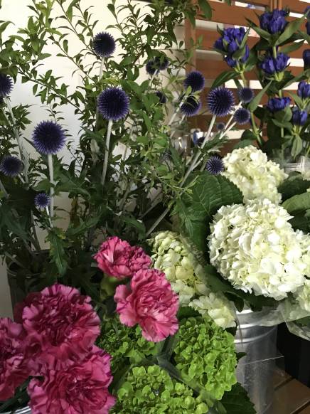 北海道旭川市の花屋 赤坂生花店にフラワーギフトはお任せください 当店は 安心と信頼の花キューピット加盟店です 花キューピットタウン